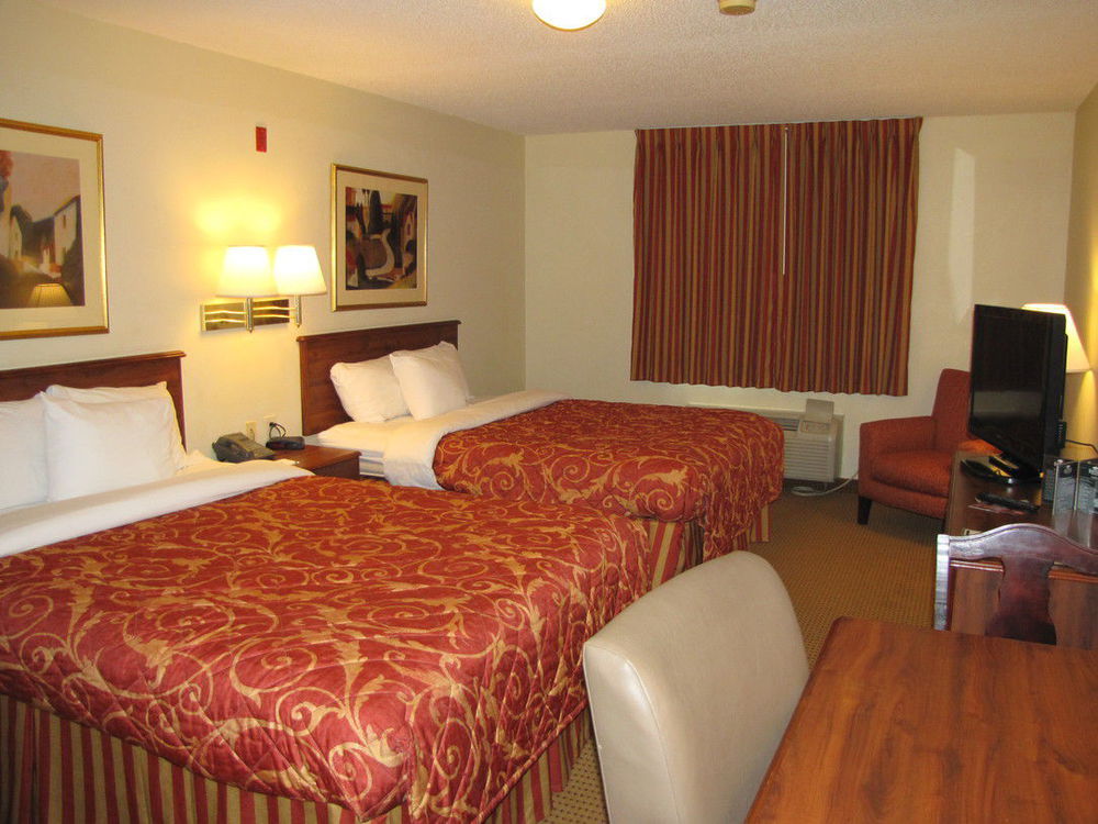 Intown Suites Extended Stay Decatur Al Room photo